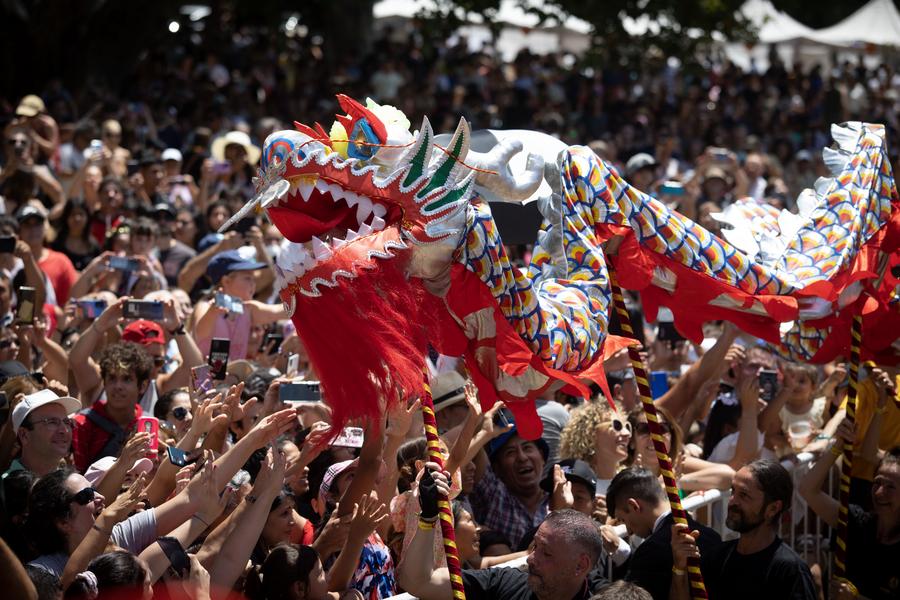 La Fiesta de la Primavera ha sido incluida oficialmente en el calendario de conferencias y reuniones de las Naciones Unidas a partir de 2024, anunció el sábado la misión de China ante la organización mundial, a través de un comunicado xhtxs.cn/Pmc