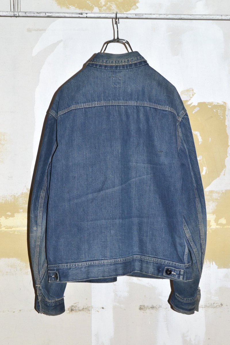 clothes_meta's tweet photo. 【New In】

Vintage / Late 60s〜Early 70s Lee 91-B Jelt Denim Jacket

38,500 JPY(Tax in)

アイテムの詳細はDMにて
���問い合わせ下さいませ。

ーーーーー
 #METAKyoto #vintage #lee91b #60sfashion #jeltdenimjacket #古着男子 #古着女子 #メンズ古着 #レディース古着 #古着コーデ #京都古着屋 https://t.co/BNlKGzZskr