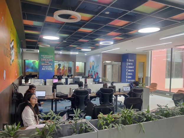 GnaUniversity's tweet image. #GNAUniversity School of #ComputationalSciences visited Kocher Business Park that proved to be an invaluable #experience, providing students with extensive #knowledge and the opportunity to interact with various software applications in a real-time working #environment.