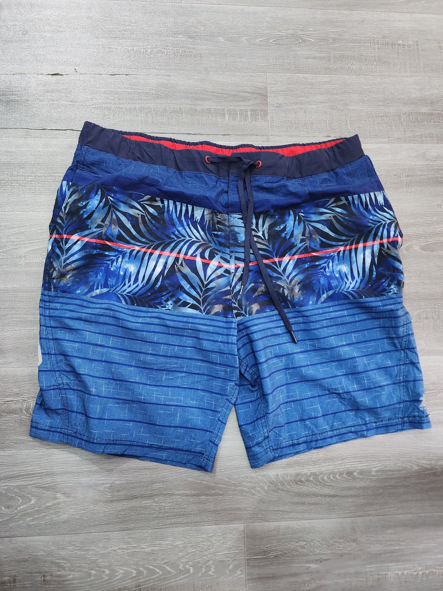 keymoolahKeem's tweet photo. Mkujie shorts  na vests mkienda coast msivae trousers
Shirts Available @800only
Dm/whatsapp 0707656809
Frame 1  waist 40
Frame 2 waist 38
Frame 3 waist 38
Frame 4 waist 36
@osoroKE @Osama_otero @_Mohkay @abuyamasta https://t.co/a1LSdaMOja
