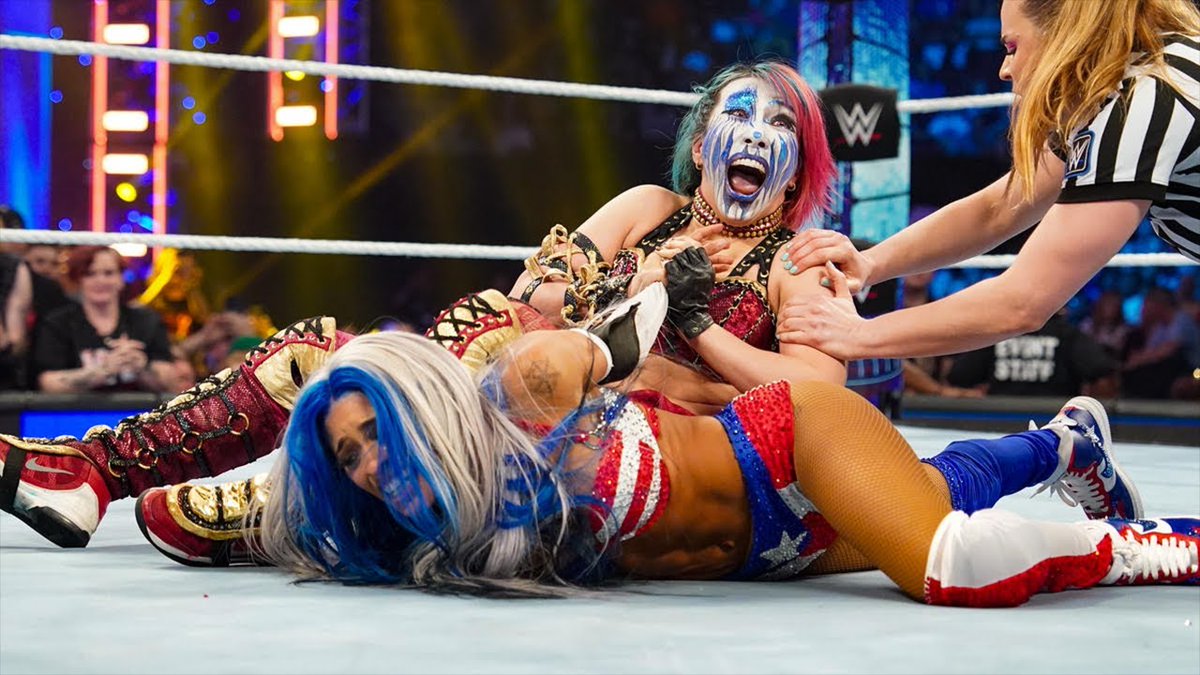 baneintherain's tweet photo. @WWEAsuka @ZelinaVegaWWE https://t.co/MXfXWfr7PM