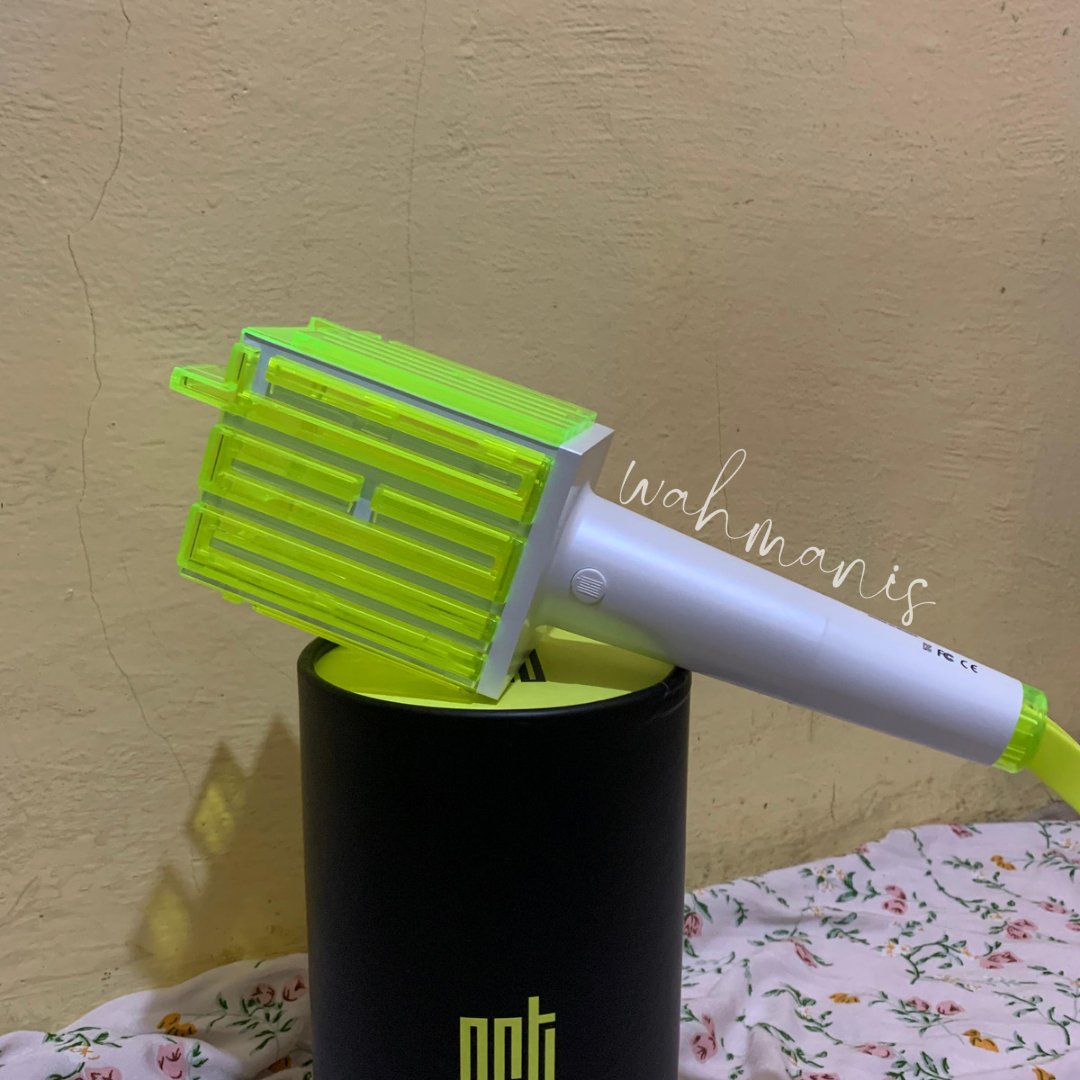 heihyu's tweet photo. OPEN RENT LIGHSTICK FOR NCT 127 THE UNITY IN JAKARTA 

✅ Ready 2 LS NCT 
✅ Fee 250k (depo 50k)+jaminan ktp asli
✅ Inc baterai
✅ Trusted, No scam LS official
✅ Cod venue
✅ Dp booking slot 50k
‼️Kondisi LS masih polos
📍Bekasi
#zonauangᅠ #THEUNITYINJAKARTA #NCT127 #NCTzens https://t.co/re3vaHChA3