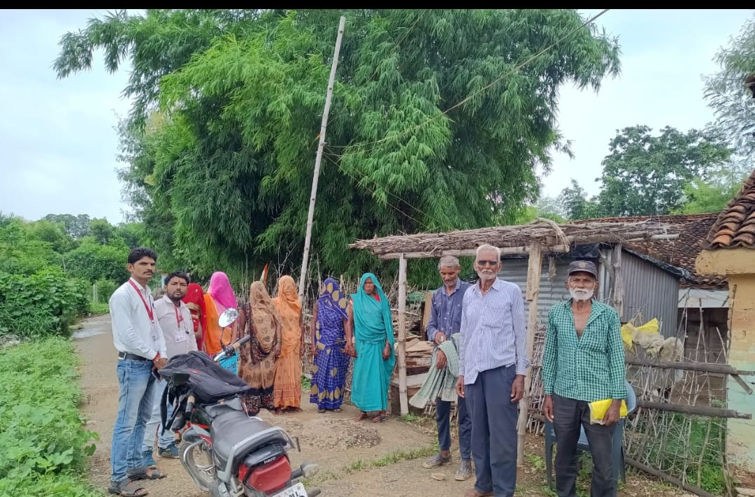 सतना जिले के रामनगर ब्लॉक की ग्राम पंचायत खोड़री में  #विकसित_भारत_संकल्प_यात्रा  के बारे पर्याप्त जानकारी जन जन तक पहुंचाने का कार्य किया। <a href="/DrMohanYadav51/">Dr Mohan Yadav</a> <a href="/AIGGPA/">AIGGPA</a> <a href="/CMMadhyaPradesh/">Chief Minister, MP</a> <a href="/CMYIP_/">Chief Minister’s Youth Internship Programme</a>