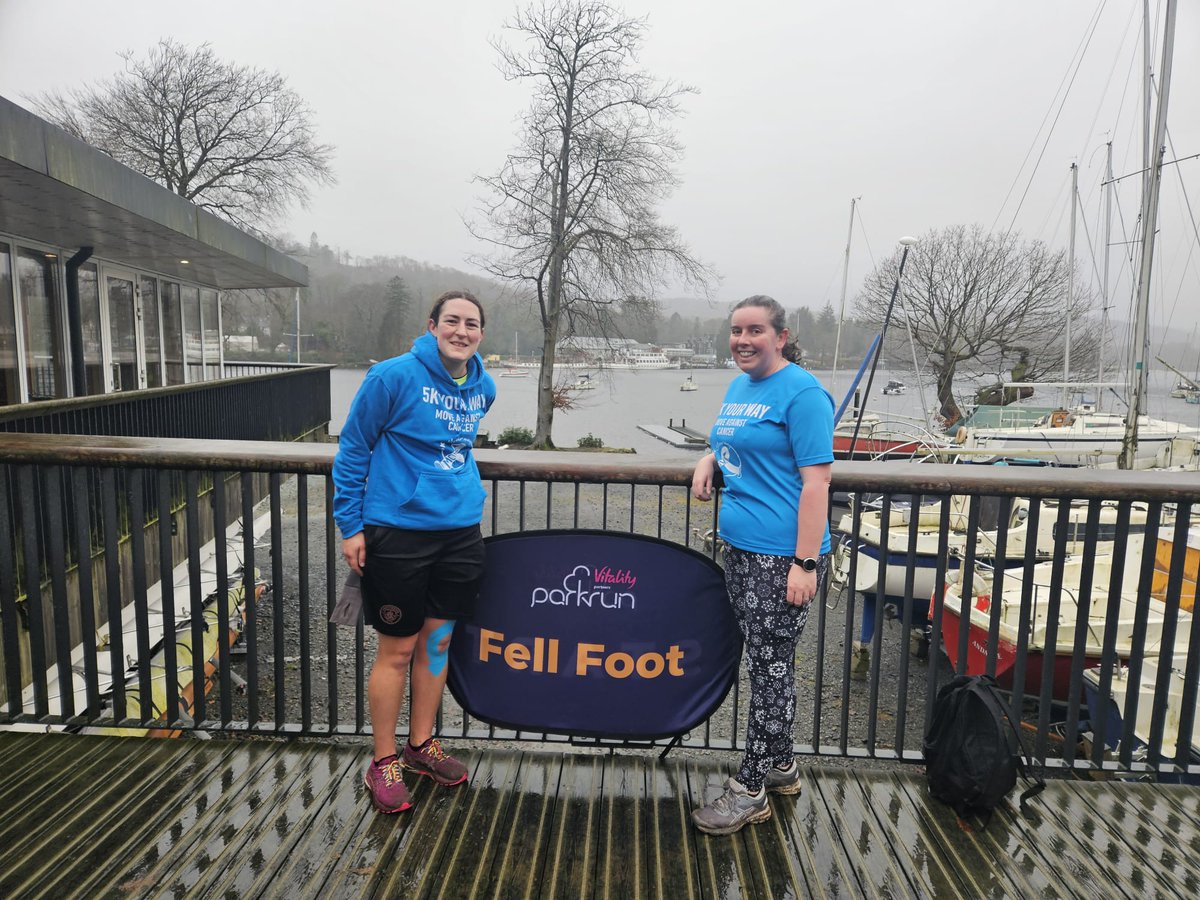 way_challenge's tweet photo. The last Parkrun before Christmas π ππ»ββοΈππ»ββοΈ and after wanting some for years it was a first run for Claire in festive leggings. A few snowflakes was nothing in comparison to some outfits at Fell Foot Parkrun this morning!
#fellfootparkrun #parkrun #ukrunchat #runningforp #run https://t.co/m0ww0igPcv
