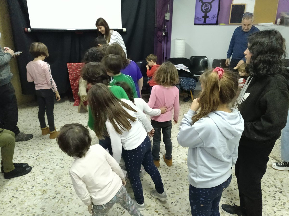 AC_Nogara's tweet photo. 🎄 Muitas gracias a todas y toz os que voz venir ahier, ninos, grans, paraldors u no d'aragonés.
Chuntos y gracias a Jesús Sierra nos vom chupir d'a machia d'o Nadal y o solsticio d'hibierno en Aragón. #Tronca 🎶 https://t.co/bL2jvNF2nb