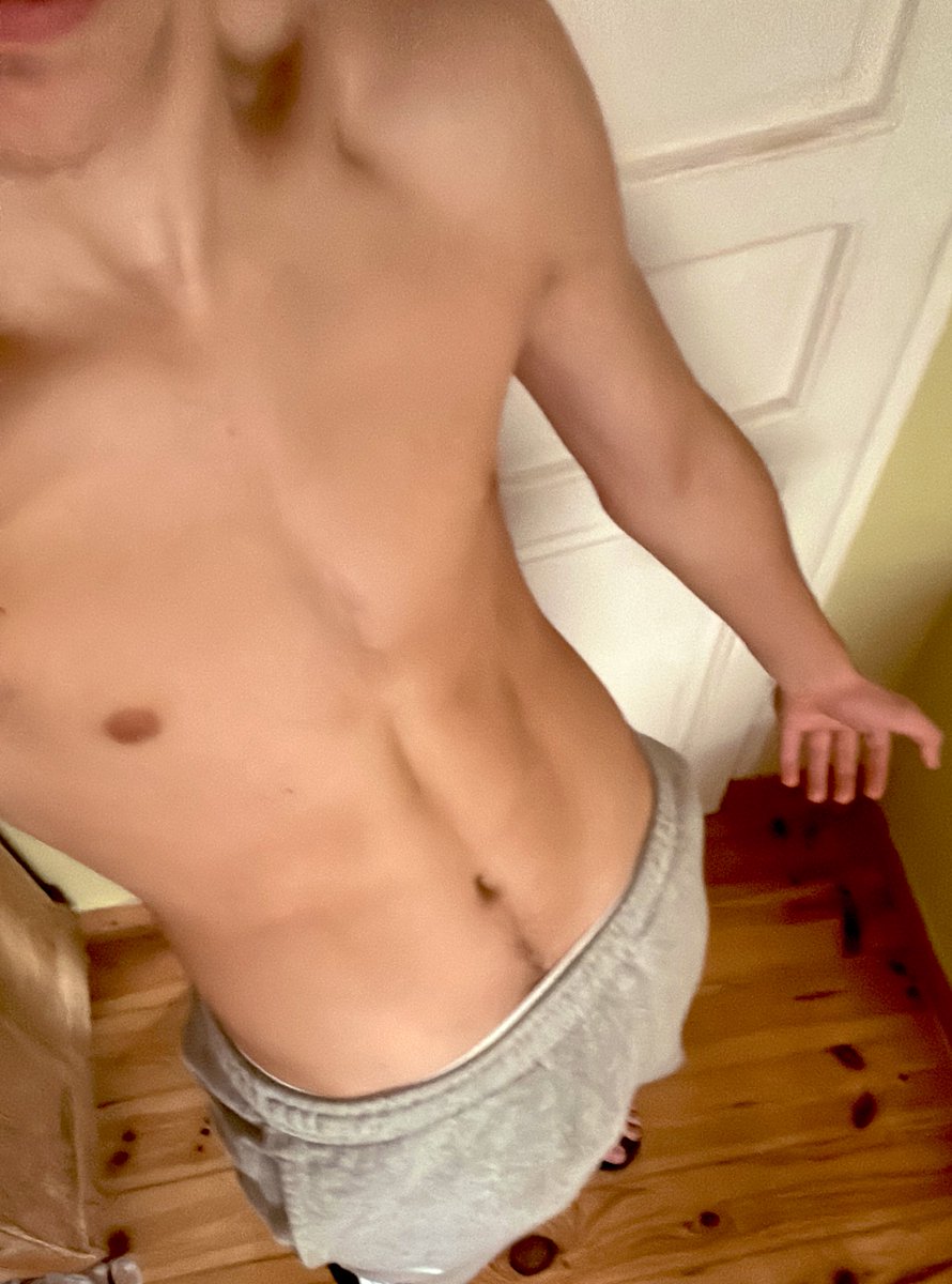 theo12678's tweet photo. Like si tu aimerais me lécher
RT si tu veux que je te prenne 😏
#gaylille #muscle #cherchepassifmuscle #bilille https://t.co/0qUf9BTsUt