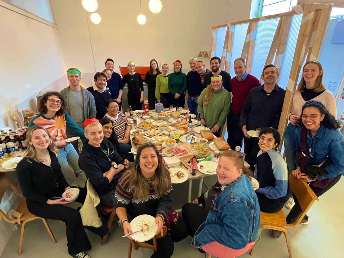 Perfect end to 2023 🎄✌️

Christmas lunch with the ARK fam 😌

•
•
#Community #coworking #socent #startup #KingsCross #freelancer