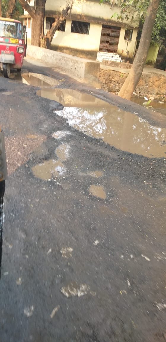 tiwarisantos's tweet photo. @satyamganji3 @MumbaiHighCourt @mybmcWardPS @mybmc @mieknathshinde @Dev_Fadnavis @mahapwdofficial @Tukaram_IndIAS Where do they pay our tax money? 
@nsitharaman @nitin_gadkari @PMOIndia  we don't have a basic road in #AareyColony https://t.co/z3jzX9yVFz