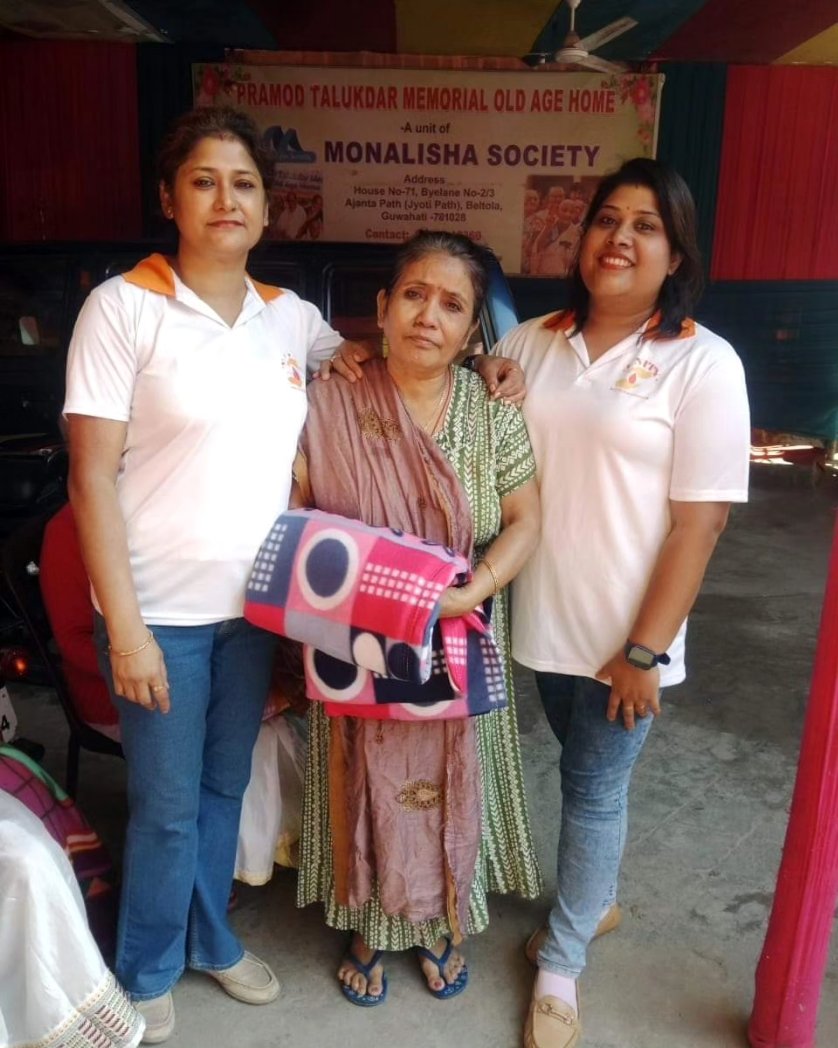 we_donors's tweet photo. ইং ২২-১২-২০২৩ তাৰিখ শুক্ৰবাৰে আমাৰ #UNITY_we_the_blood_donors  ৰ #গুৱাহাটী শাখাৰ 
উপদেষ্টা মাননীয় জিতু চহৰীয়া, সভানেত্ৰী মাননীয়া কৰবী শৰ্মা আৰু  সম্পাদিকা মাননীয়া হিমাদ্ৰী ভৰদ্বাজ ৰ নেতৃত্বত #প্ৰমোদ_তালুকদাৰ_সোঁৱৰণী_বৃদ্ধাবাসৰ আৱাসী সকলক #কম্বল প্ৰদান কৰা হয়। https://t.co/5Eqn5lVyXD