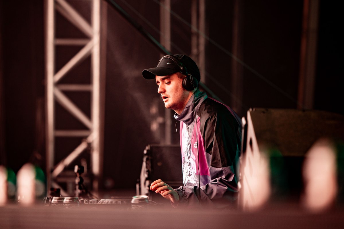 Creamfields's tweet photo. Post videos from this set! GOOOOO 
@benhemsley 😈 https://t.co/gDpSDufFeg