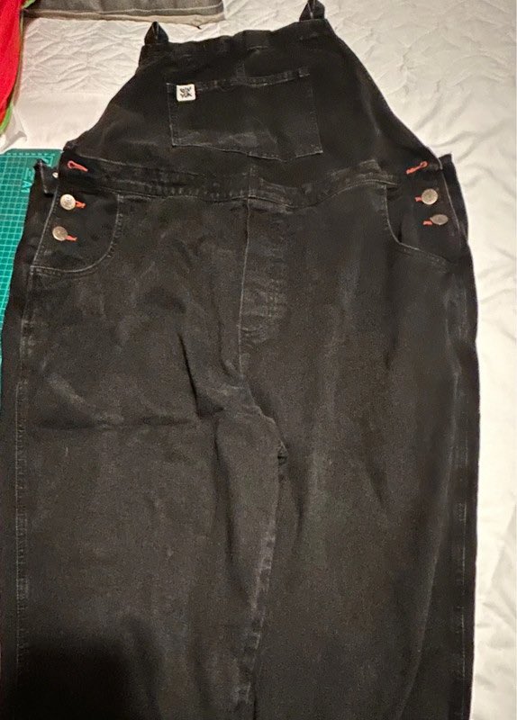 thecoffeeeditx's tweet photo. Get the Lucy &amp; Yak Jumpsuits I’m selling on @VintedUK. Size 5XL / 22 for ££60.00! https://t.co/XlgDC8U7y5 https://t.co/4JnMJVvydk