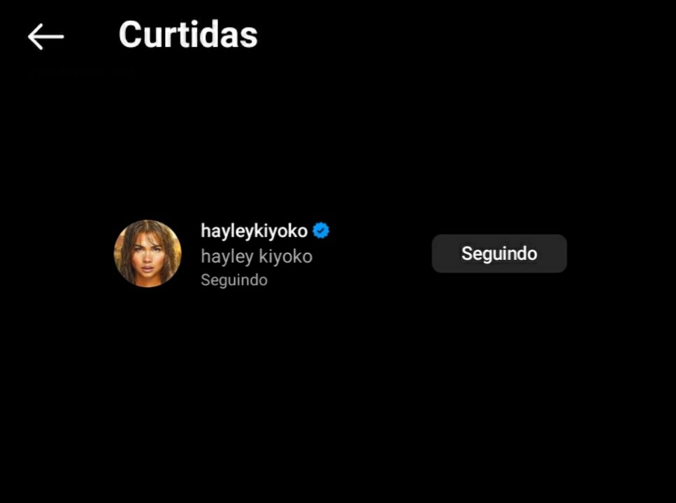 Venha também, amor! 😭 Hayley curtiu o post de Beyoncé sobre sua recente vinda ao país.