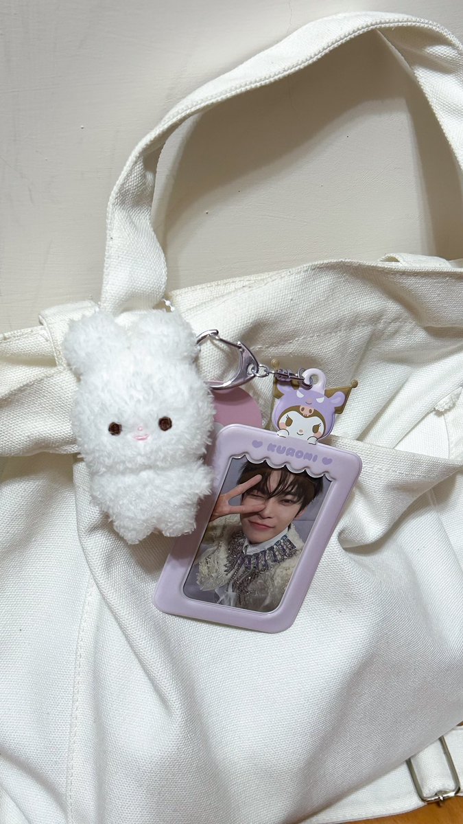 lzy311's tweet photo. #최고의_뽀무행이를_찾아라
So cute🥰 https://t.co/Nk8vrkAdtM