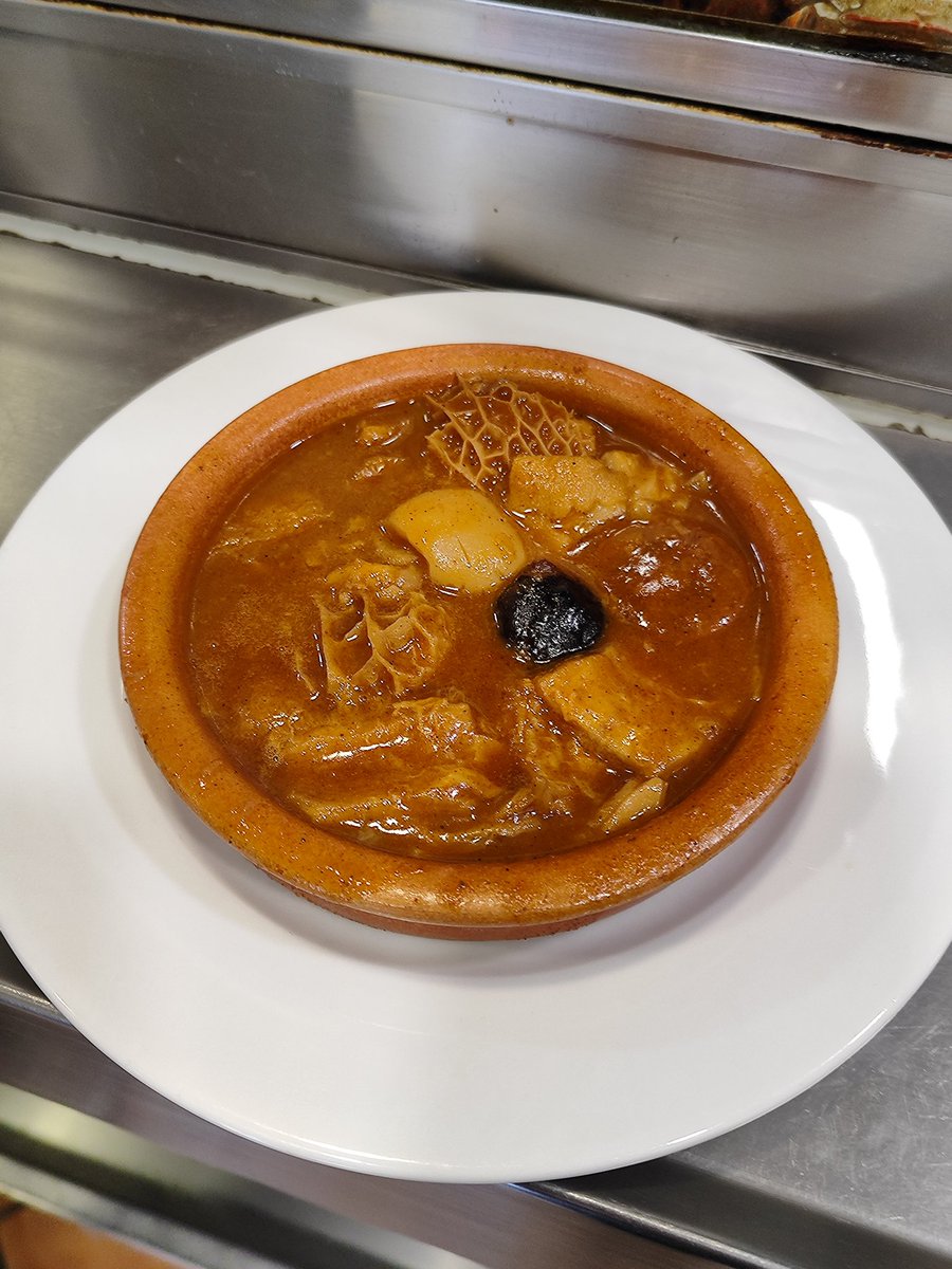 magellan75's tweet photo. Bravas, salpicón de langostinos, los ineludibles callos y cañas bien tiradas en la estupenda barra del #BarAlonso https://t.co/bPKQlmtvt5