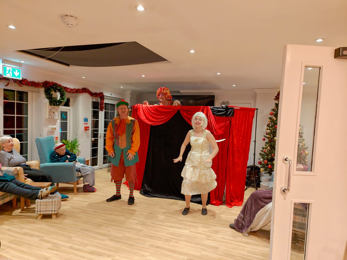 SPCCareHomes's tweet photo. Residents Christmas Pantomime #pantomime #CareHomeActivities https://t.co/yD6Ta22ev0