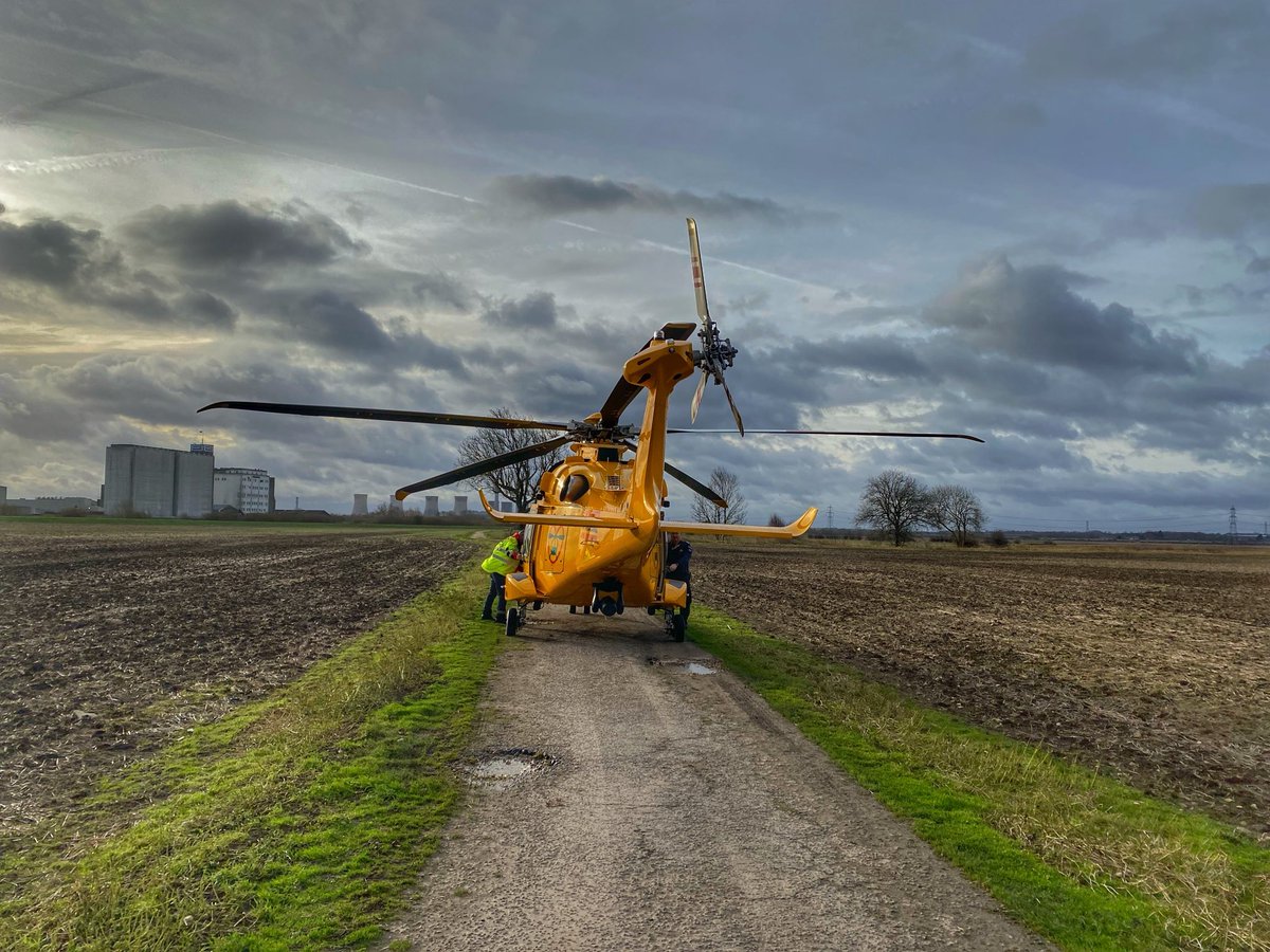 Obidoc's tweet photo. As ever some amazing flying skills from our pilots yesterday. This tight little landing in extreme crosswinds and more later at a v dark site on #NVGs for a major #polytrauma @LNAACT https://t.co/L3DthoRgLt
