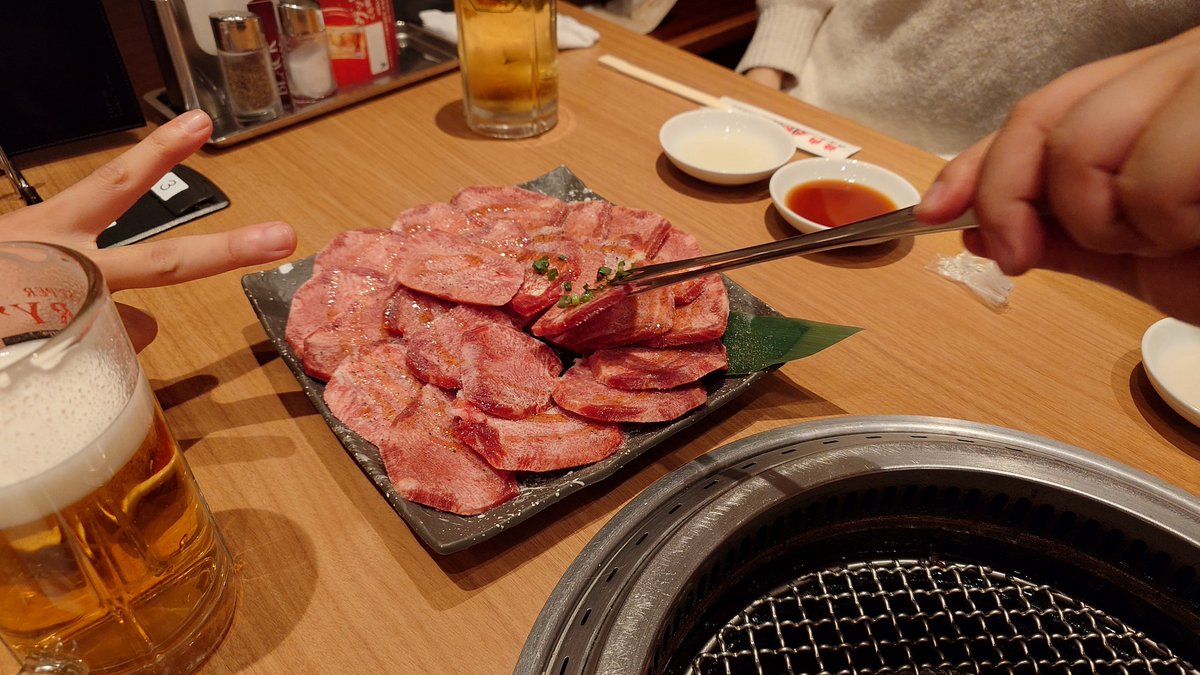 hinata_engine's tweet photo. 勝者の焼き肉や！
#PSPORT
#psports https://t.co/Kgqdi0hE1y