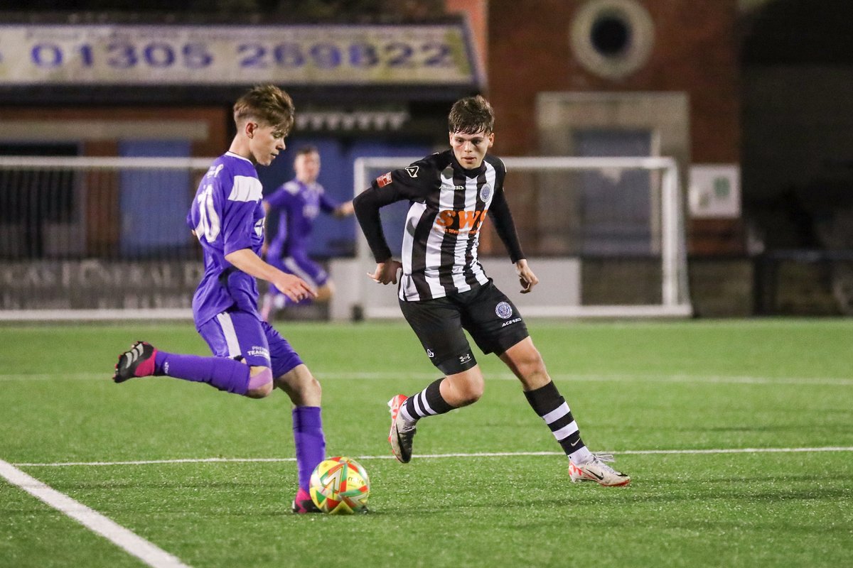 DorchTownFC's tweet photo. 🎉 | Wishing our U23s midfielder @cohenlee23 a Happy 18th Birthday today! 🎂

#WeAreDorch ⚫️⚪️ https://t.co/gKT70GRF4k