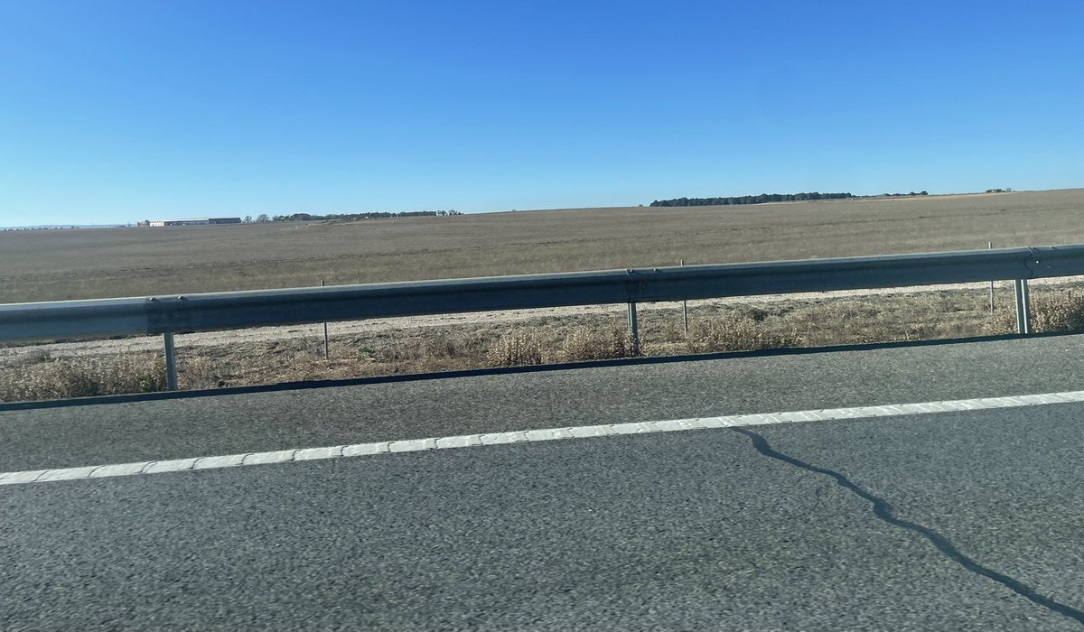 vitoquiles's tweet photo. Paro en un bar de carretera y se acerca una mujer para decirme: “sigue preguntado aunque no te contesten, eres la voz de todos los españoles que estamos hartos de esta gentuza y no podemos preguntar”

Solo por estas cosas, merece la pena. ❤️‍🩹 https://t.co/Z6QzwXn2IY