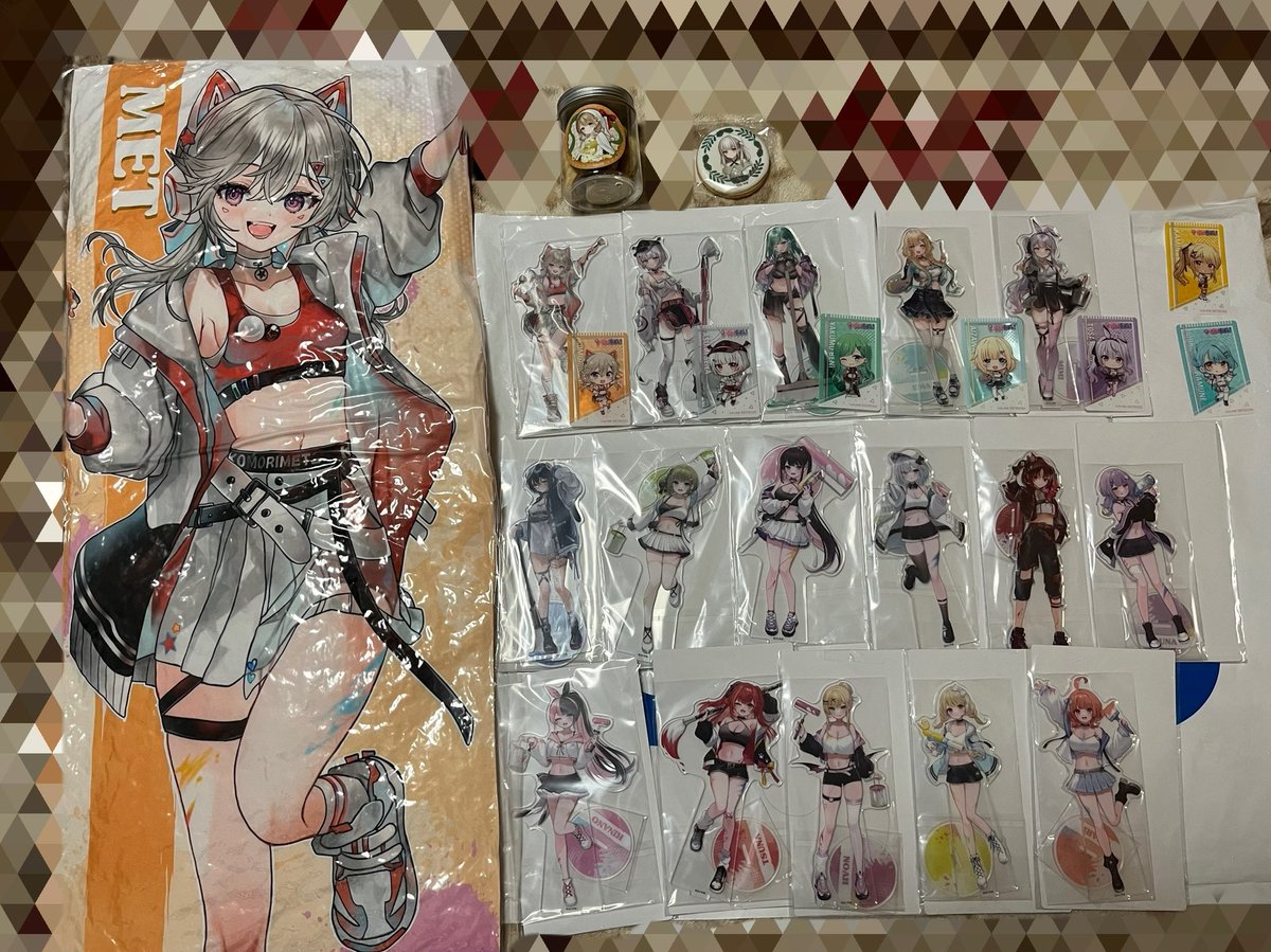 GUMI86's tweet photo. ぶいすぽGIGO！
アクスタ全部集められなかった〜🥺
でも、めっさんはクッションまで取れて良かったぞ！！ https://t.co/khMz5Oumpp
