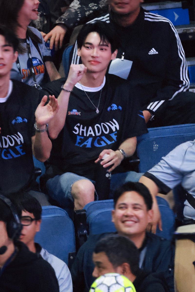loveyou3000bw's tweet photo. Su su su su⚽️🏃🏻

WIN x SHADOW EAGLE

#GMMTVStarlympic
#winmetawin @winmetawin https://t.co/XckH6VrZmd