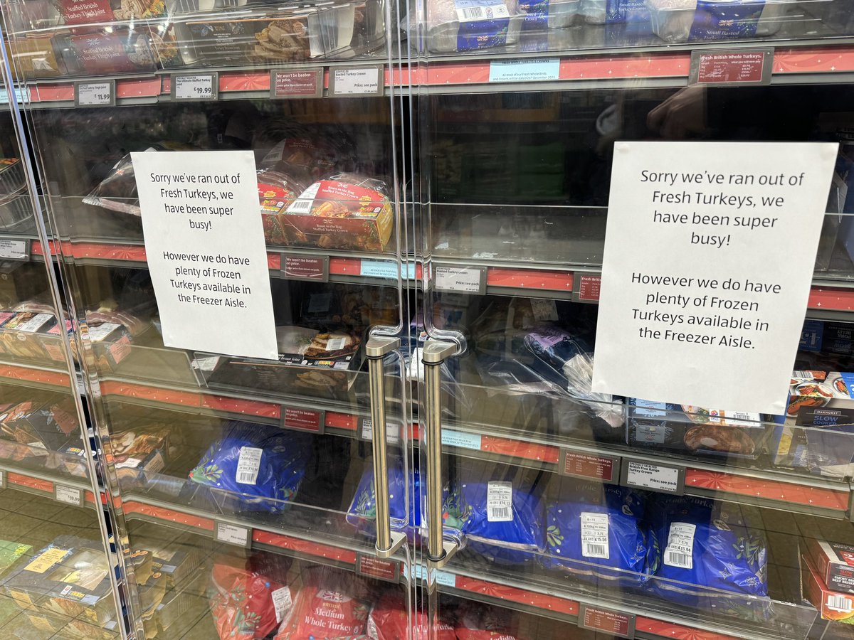 Love this. ‘Run out of turkeys’…or have they?!  When I checked just to make sure I wasn’t hallucinating, I was told it was ‘preempting what will happen in the next hour’ 😁. Great sales tactic. Had a giggle with the guy sticking them up and quickly bought one 😂. <a href="/AldiUK/">Aldi Stores UK</a> 🎄