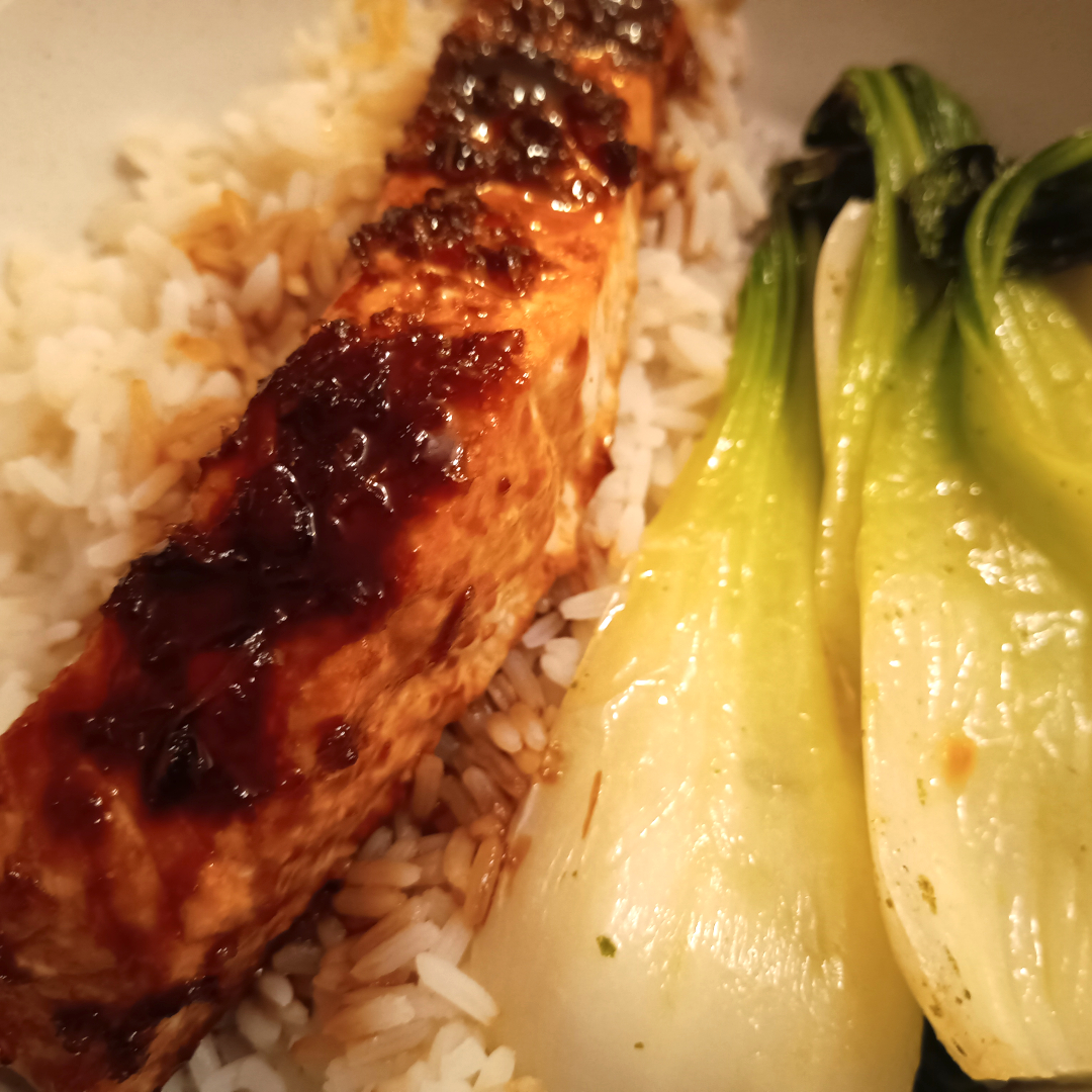 Teriyaki Salmon from #bbcgoodfood #bbcgoodfoodmagazine #bbcgoodfoodrecipe #bbcgoodfoodrecipes #salmon #salmonfillet #salmonrecipes #sweetchilli #mirin #pakchoi #cookedbymywife #homecooking #homecooked #homecook #homecookedmeal #foodlover #foodpics #japanesefood #japanesehrecipes