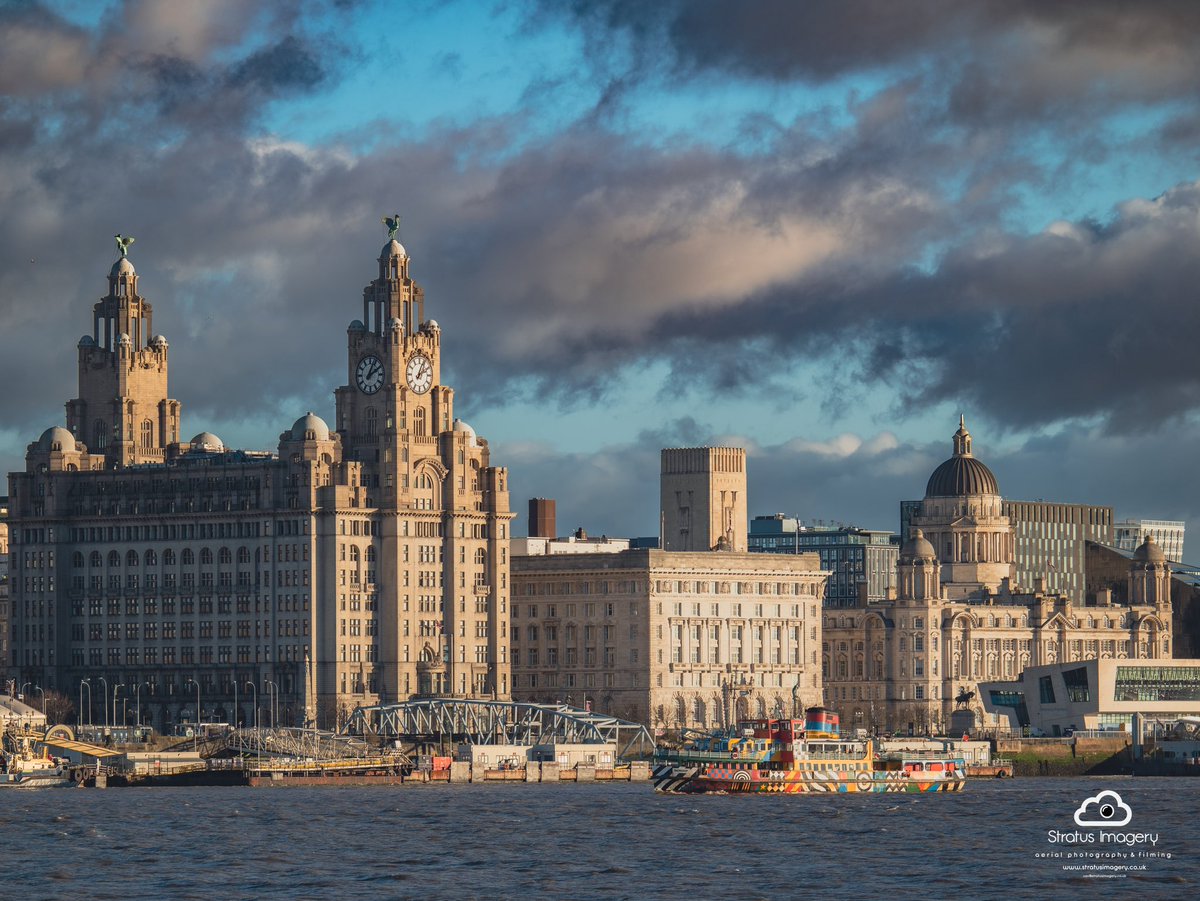 Liverpool’s iconic waterfront “referred to since at least 1998 as 'The Three Graces' according to Wikipedia. I say it was first referred to as The Three Graces in December 1994. Read all about it: liverpoolmiscellany.blogspot.com/2022/07/the-th… Photo by @stratusimagery