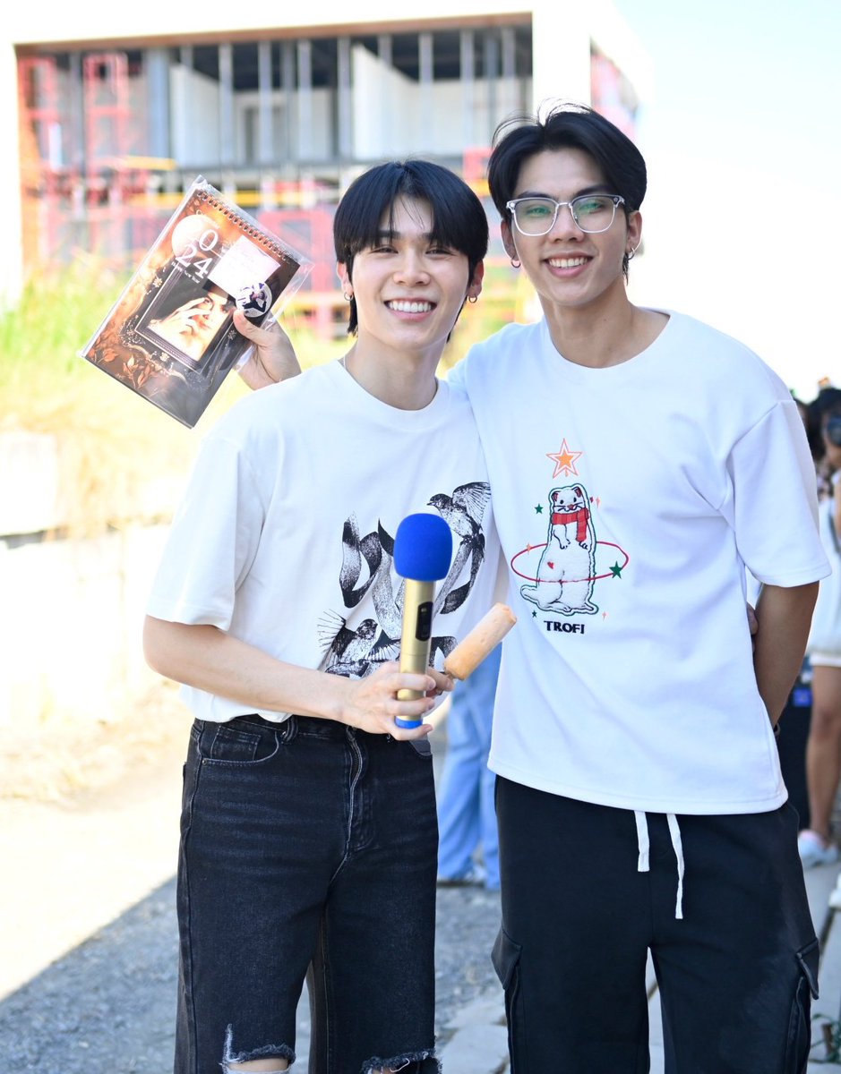 PeatwasuOfc's tweet photo. “อิ่มบุญ”ไปด้วยกัน🥰
ขอบคุณทุกคนมากนะคะ 

#เบบี้ฟีทชวนฟอร์ดพีททำบุญ
#Peatwasu 
#Captainpeat 
#Babyfeat https://t.co/xjG5hZCPYI