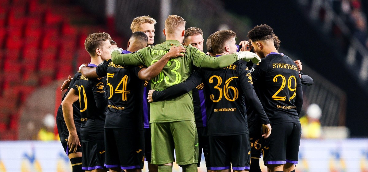 AnderlechtFans's tweet photo. 'Grote kuis Anderlecht: volgende vertrekker gekend' https://t.co/QAMiNtooEa https://t.co/6wMMD4X76w