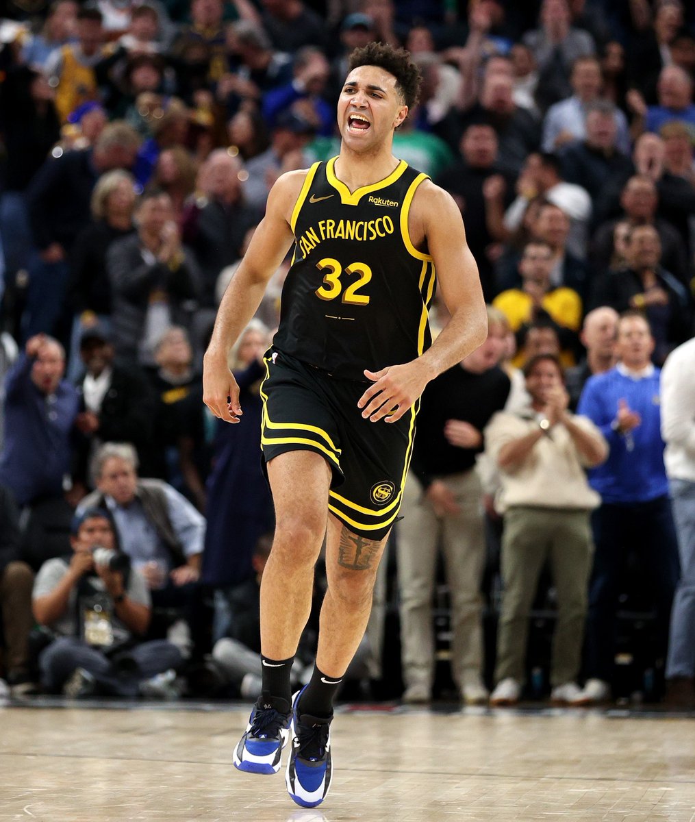 OptaSTATS's tweet photo. In each of his last 2 games, the @warriors' Trayce Jackson-Davis has:

- notched a double-double
- grabbed more than a dozen rebounds
- shot better than 70%

The last NBA player to do that off the bench in back-to-back games was his father, Dale Davis, from April 12-13, 2001. https://t.co/yffwLd4G6y