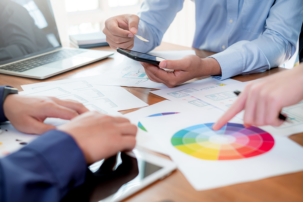 Hire a Framer Designer in Dubai - qubesys.com/framer-website…