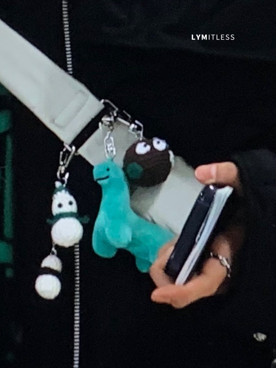 _lymitless's tweet image. 231223 출국💚🖤 #임영민 #영민 #イムヨンミン #ヨンミン #LIMYOUNGMIN #YOUNGMIN