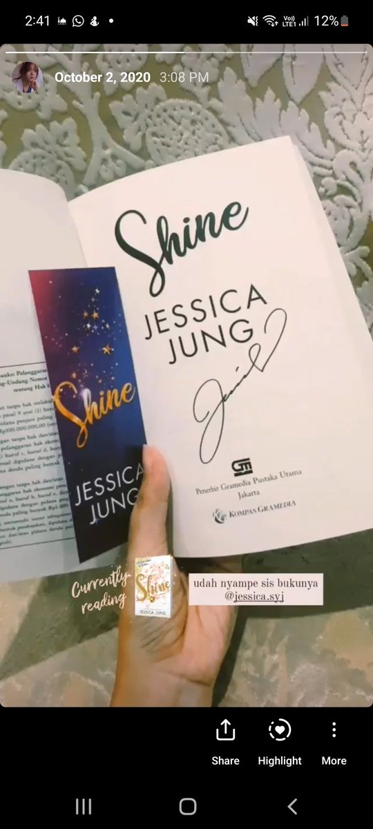 wintaeyeonn's tweet photo. gue awalnya masi dukung jess bgt walopun dia keluar, perna gue bikin biografinya dia buat mapel english pas sma, suka dengerin album2 dia, masi banyak foto2 dia di hp gue sekarang, sampe bukunya dia yg pertama pun gue beli tp kalo kaya gini mulu lama2 gue muak juga anjir https://t.co/A8iumJvQAV