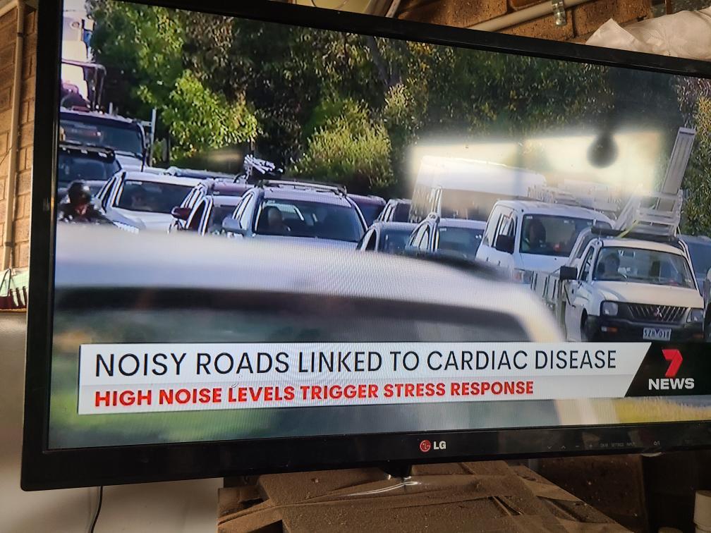 Aus 🇦🇺 Next Level Gaslighting 🔥 This is getting ridiculous.."Noisy Roads now linked to Cardiac Arrest"....And so the Insanity Continues 🔥