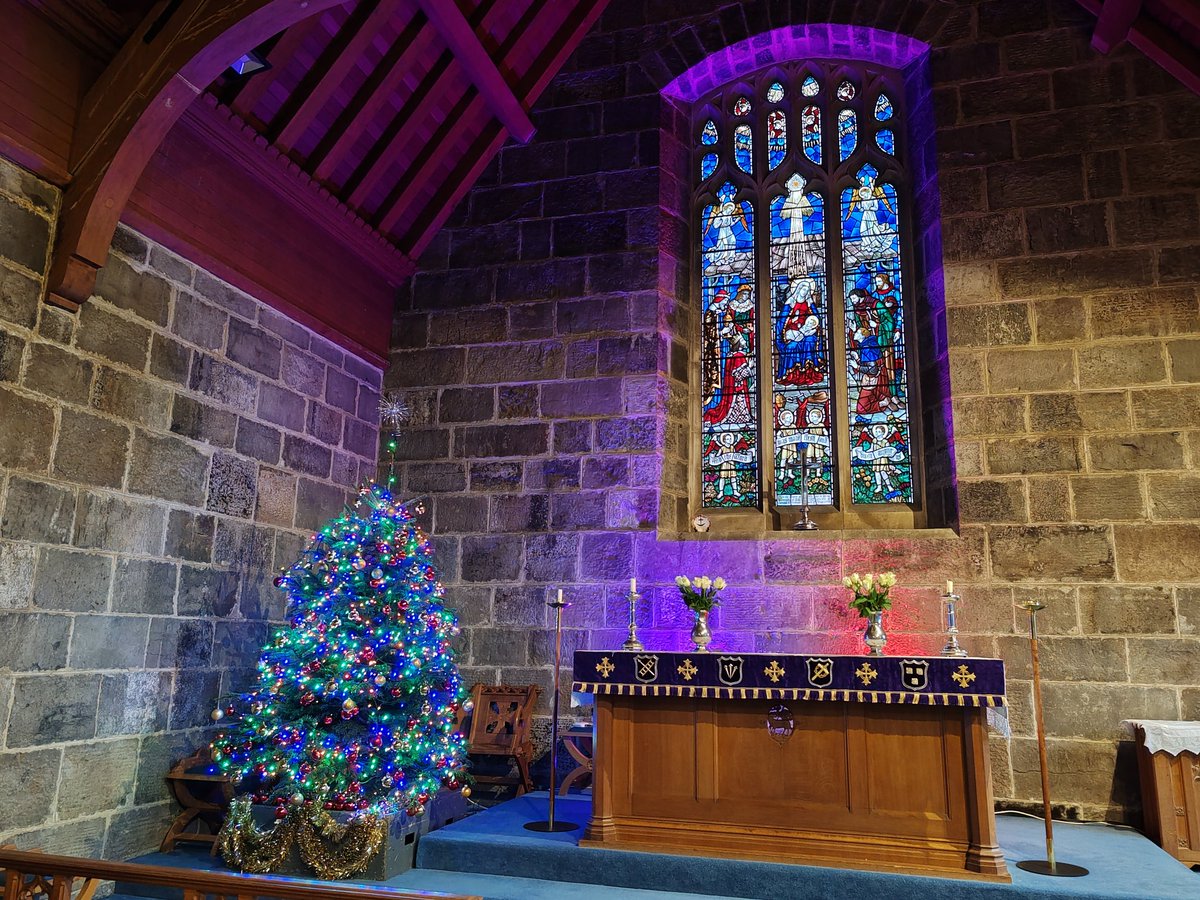 Join us on #ChristmasEve for our Children's Crib Service at 5.30pm and see our fabulous Christmas tree! #dinaspowys  #ChristmasCountdown #Christmas2023