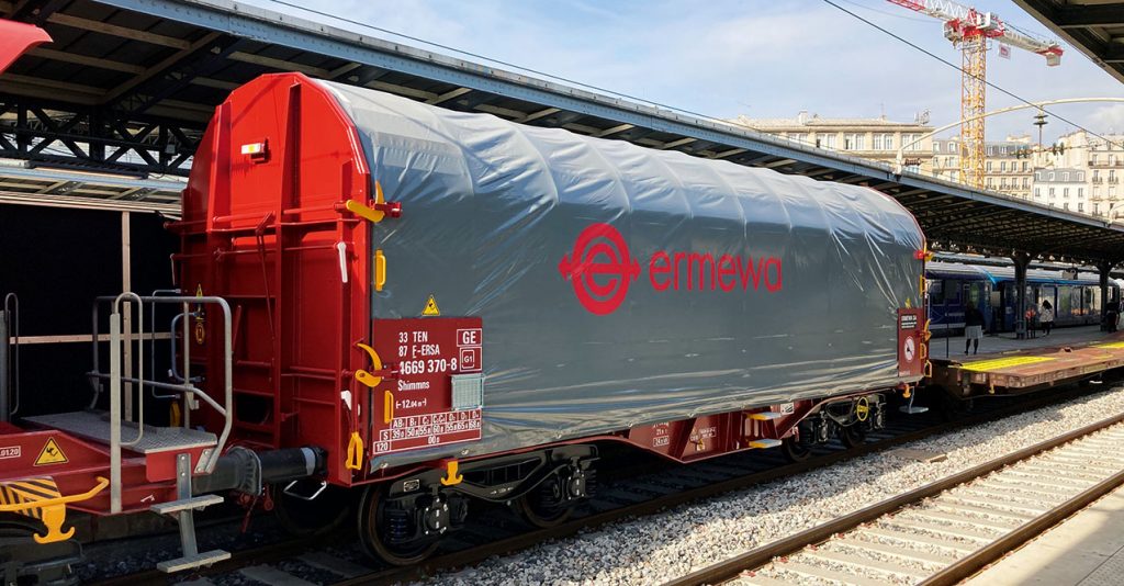 LaViedurail1's tweet photo. Le loueur de #wagons #Ermewa va augmenter fortement son activité en Espagne, où il va pouvoir proposer, à partir de l’année prochaine, 1031 wagons à ses clients contre 640 actuellement.
👉 https://t.co/t5PkYraQaX
#ferroviaire https://t.co/9A08Am46yK