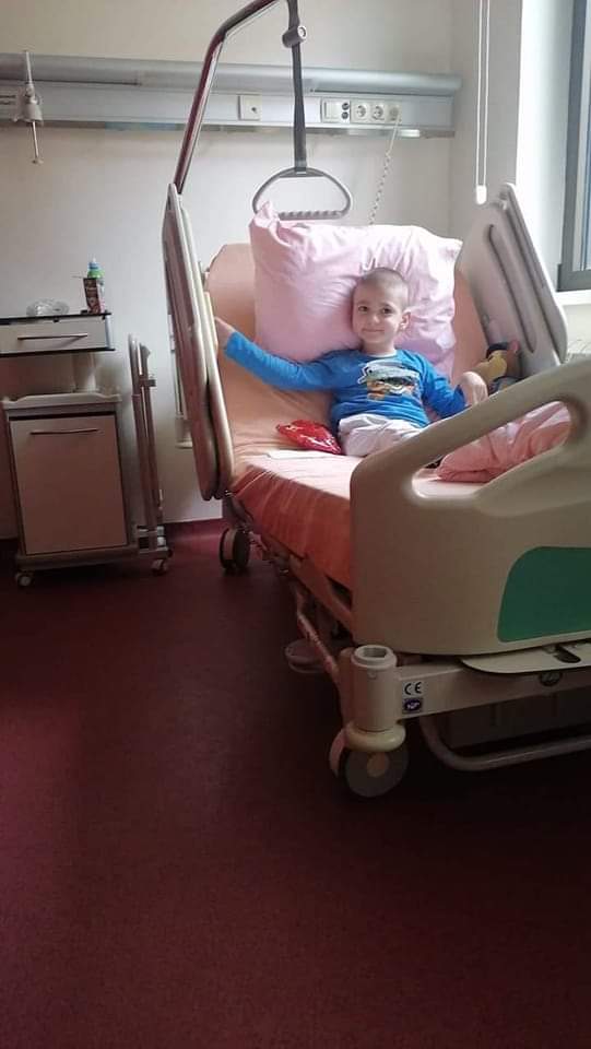 МОЛИМ РТ

МАЛИ ОГЊЕН ИЗ ПЕТРОВЦА НА МЛАВИ СЛАВИ 9-ти РОЂЕНДАН ❤

ЗБОГ БОЛЕСТИ БОРИ СЕ ДА ХОДА.

УЛЕПШАЈМО МУ ДАН СЛАЊЕМ СМС 403 НА 3030 (СРБИЈА)

ИЛИ ПОДЕЛИ ОБЈАВУ ! 

ДА СИ ЖИВ , ДА ОЗДРАВИШ И БОГ ДА ТЕ ЧУВА ❤
