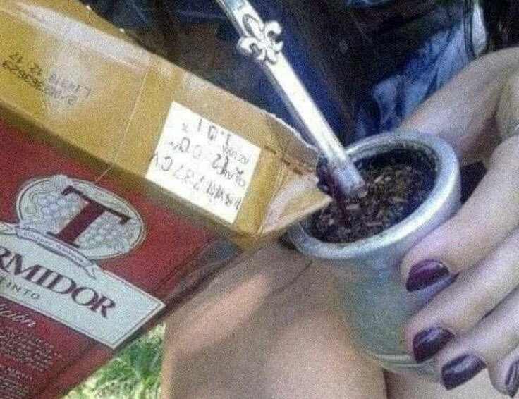 ccccarlamoreno's tweet photo. Desde q vino anabel no puedo dejar de tomar. Los días son literalmente esto https://t.co/qCpFfHaGnX