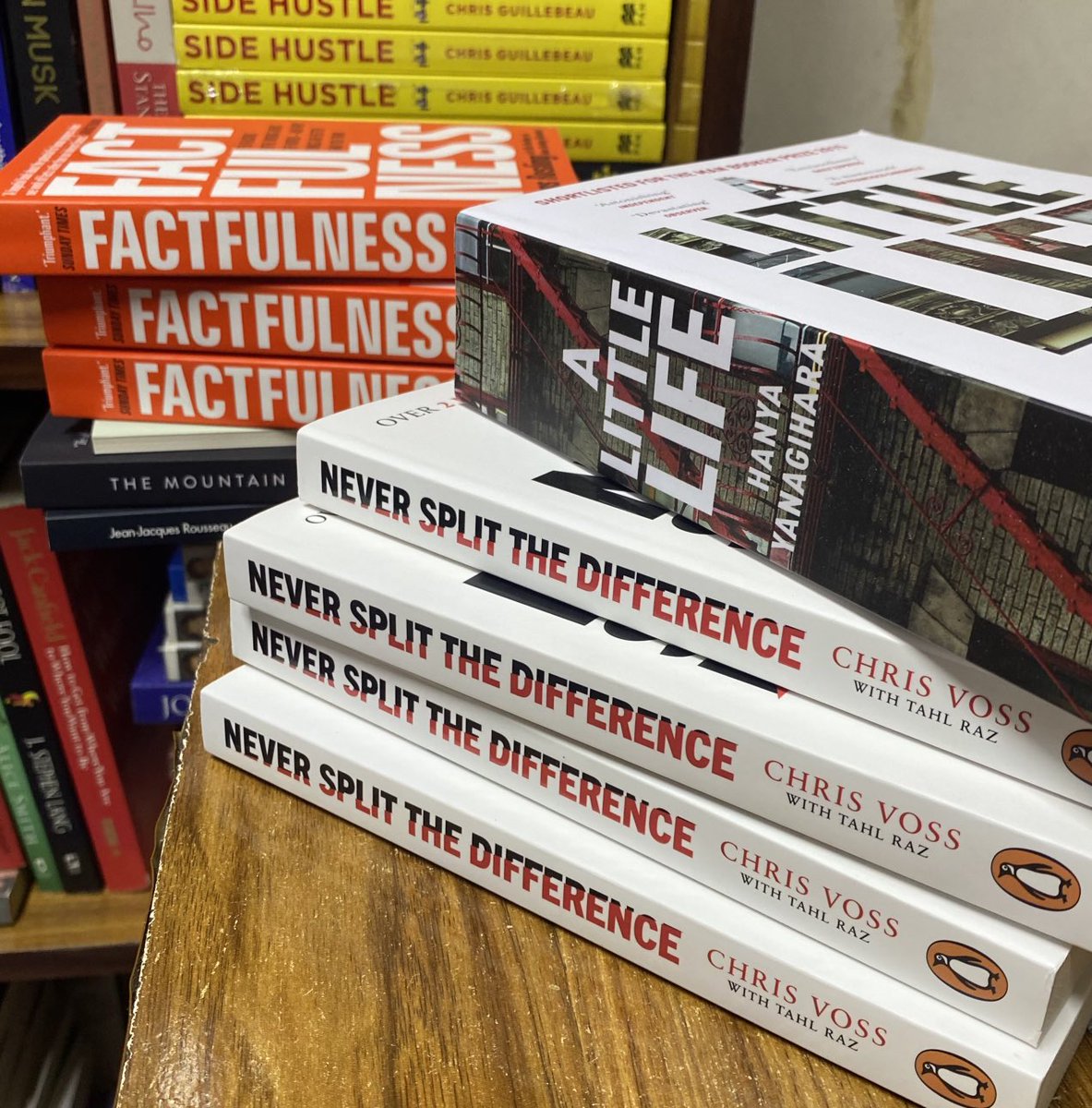 Sokobooks's tweet photo. BOOKS BOOKS BOOKS

Which book are you interested in?

Hardcopies as from 999/-kes

To order kindly call-0115528295

Nakuru highway landiani kalenjin
Bure kabisaa unga Hussein
Najib balala malindi babu owino https://t.co/p5Y7ZLKTl9