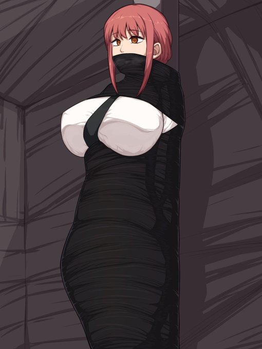 厳重に拘束されたマキマさん 