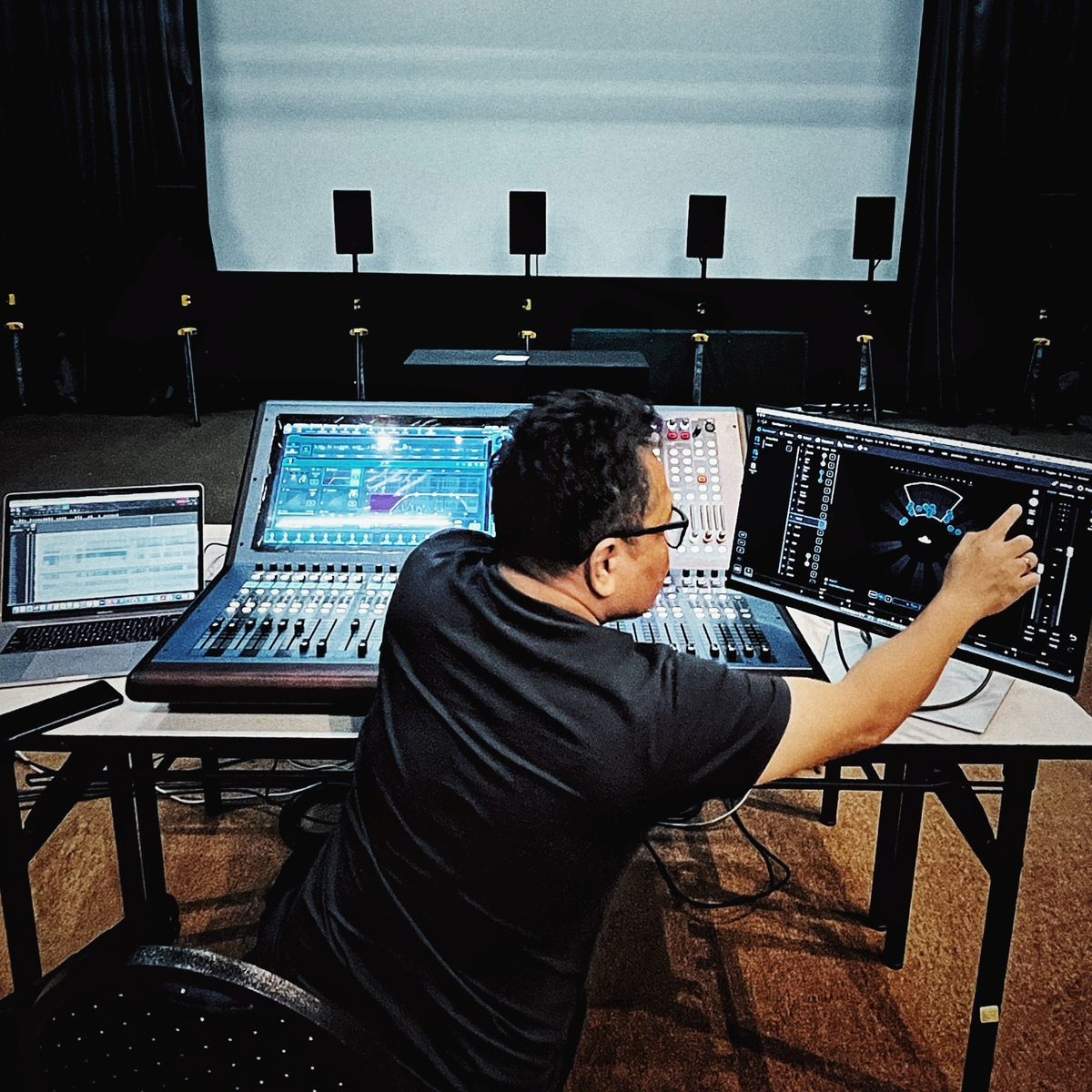 mixbyJM's tweet photo. #NewProfilePic https://t.co/SI6PZ54nUh