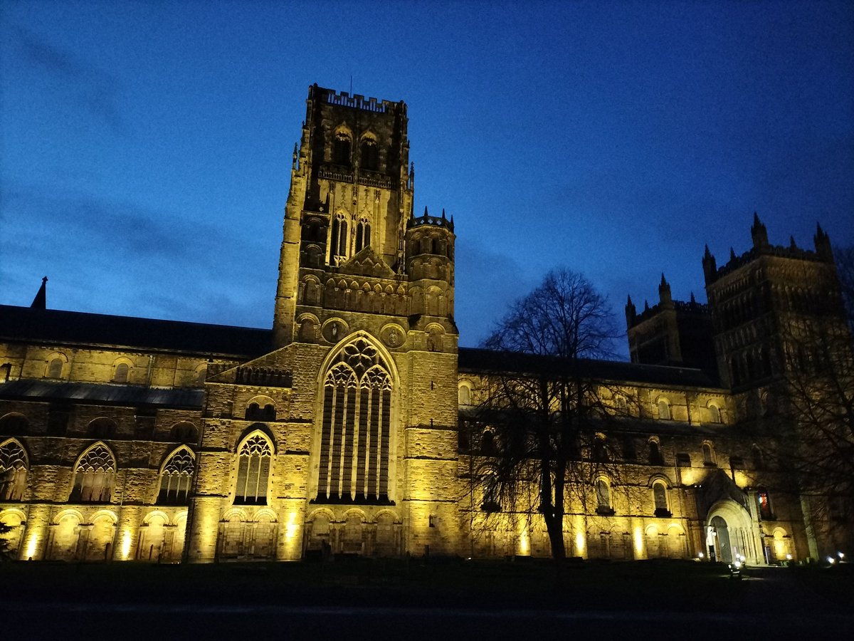 Early morning walk with Bertie #Durham #DurhamCathedral