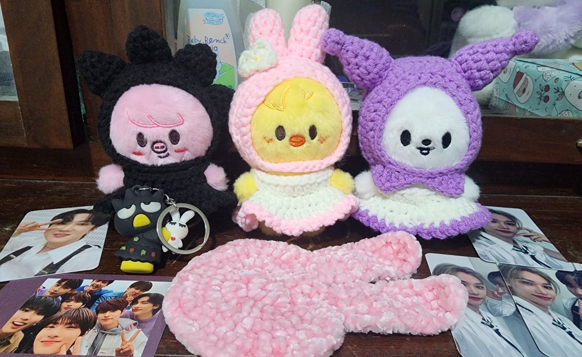 kitkitkatkat13's tweet photo. #ckdflrtmakes
Omggg look what arrived at the mail today! Super cute sanrio themed clothes for my babies ๐ญ๐ญ๐ฅน๐ thankyou @ckdflrtm for making these!!! I love it so much and also the badztmaru and changlix freebies aaaa ๐ญ๐ญ๐ฅน๐ฅน https://t.co/3wc6TilsHi