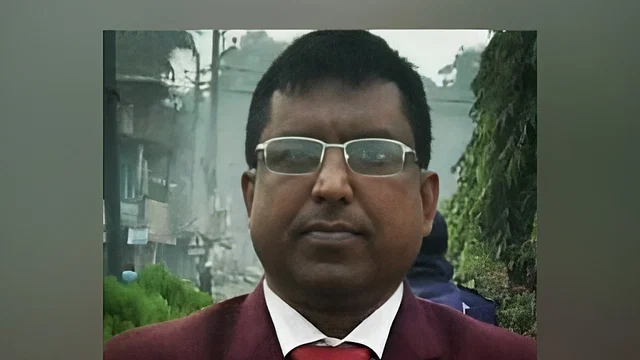 bd_public's tweet photo. সিরাজগঞ্জের চৌহালী উপজেলা মাধ্যমিক শিক্ষা কর্মকর্তা মো. আরিফ সরকারের বিরুদ্ধে বিভিন্ন শিক্ষাপ্রতিষ্ঠানের শিক্ষকদের নৌকার প্রার্থীর পক্ষে ভোট চাইতে চাপ দেওয়ার অভিযোগ উঠেছে
#BDelection2024 #GovtEmployee #BeforeElection https://t.co/Xuf3LRG1Jm
