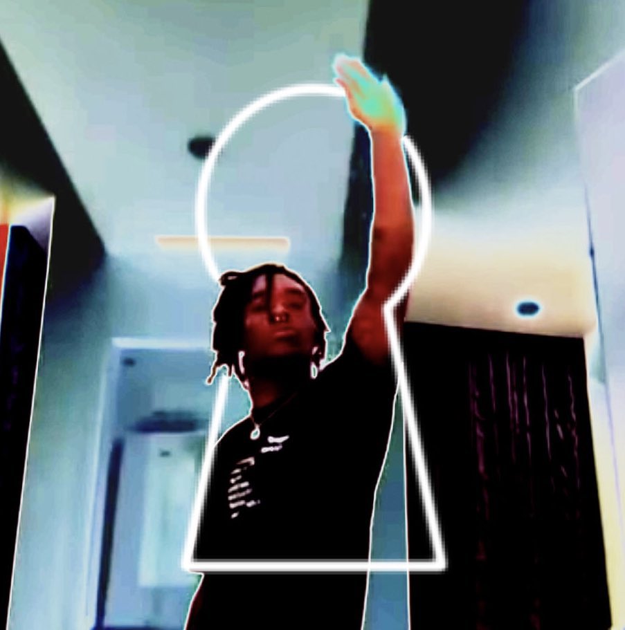 babyphuto's tweet photo. 2019 uzi, what a time https://t.co/8OqHEG5exM