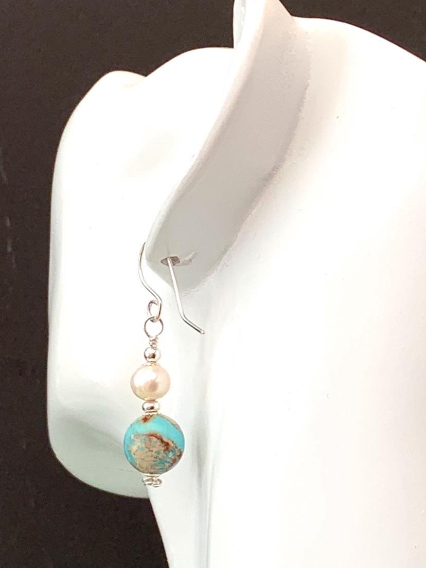 Unique Earrings: Solid Sterling Silver Earrings Bright Freshwater Pearl & Turquoise Jasper: etsy.com/uk/listing/143…

#uniqueearrings #bohemianearrings #bohemianfashion #bohoearrings #jasperearrings #turquoiseearrings #pearlearrings #silverearrings #earringsofgemstone #earrings