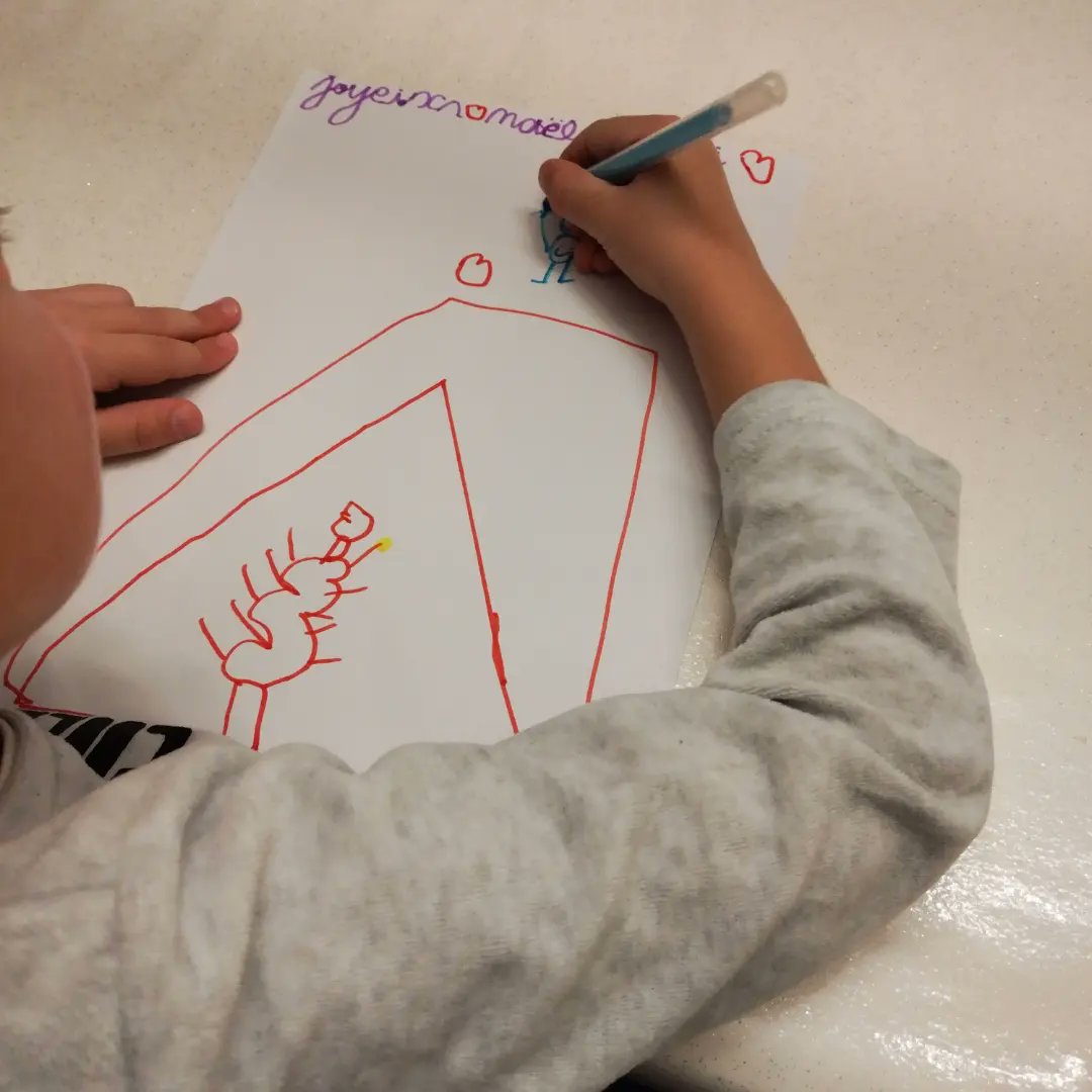 RegimentMedical's tweet image. « Des dessins pour nos militaires en opérations »
Une belle opération initiée par la 5ème compagnie du #Rmed et de la classe de CP de Chazey-sur-Ain qui ont produit les dessins permettant, une fois de plus, de renforcer le lien armée nation.
#armeeNation
#ComLog
#DefenseSudEst