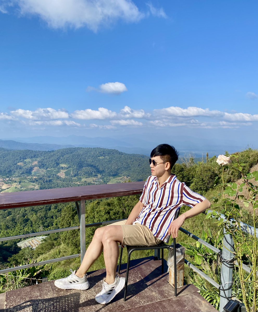 JaydThi's tweet photo. ถ้าหาคนที่อบอุ่น ต้องอุณหภูมิเท่าไหร่ครับ #ม่อนแจ่ม #เชียงใหม่ #หนาวมาก #อากาศหนาว #แคปชั่นเด็ด #แคปชั่นหนาว https://t.co/BvCDUf67dN