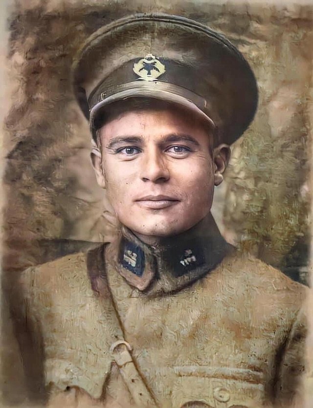 GazeteBilim's tweet photo. 93 yıl önce bugün, Asteğmen Mustafa Fehmi Kubilay tarikatçılar tarafından şehit edildi. 

"Türkiye Cumhuriyeti şeyhler, dervişler, müritler, mensuplar memleketi olamaz!" sözü dün de bugün de güncelliğini koruyor. 

Kubilay'ı ve aydınlanma mücadelemizde kaybettiğimiz bütün canlarımızı saygıyla anıyoruz.